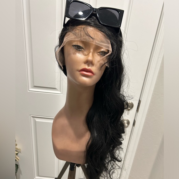 26" Beautiful Brazilian Body Wave Lace Front Wig-Big Holiday Hair! - Picture 2 of 11